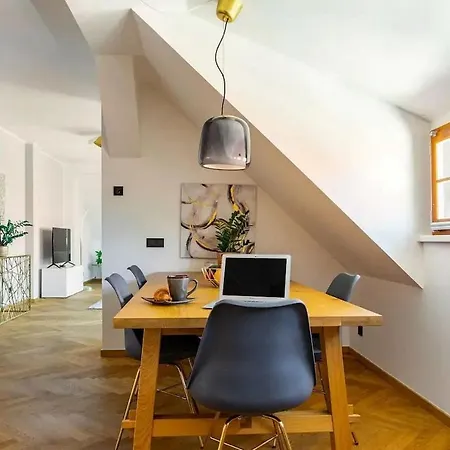 Musikviertel Zentrum Sued - Zentral Und Dennoch Ruhig Apartman *