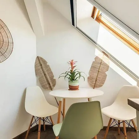 Апартаменты Musikviertel Zentrum Sued - Zentral Und Dennoch Ruhig *