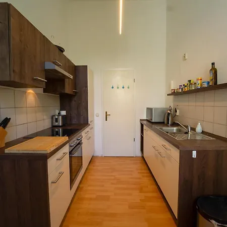 Musikviertel Zentrum Sued - Zentral Und Dennoch Ruhig شقة لبسيا