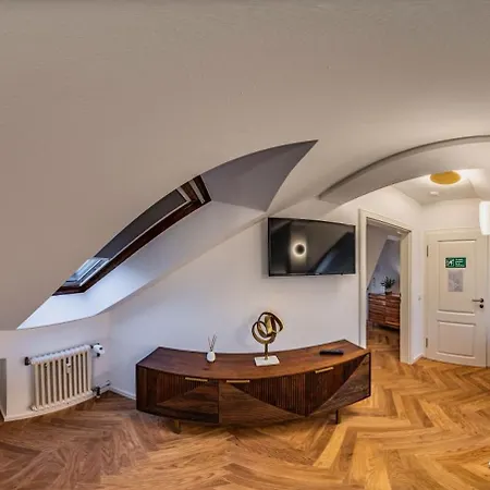 Musikviertel Zentrum Sued - Zentral Und Dennoch Ruhig Апартаменты *