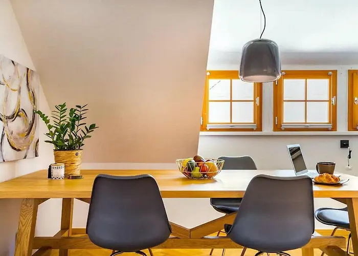 Апартаменты Musikviertel Zentrum Sued - Zentral Und Dennoch Ruhig